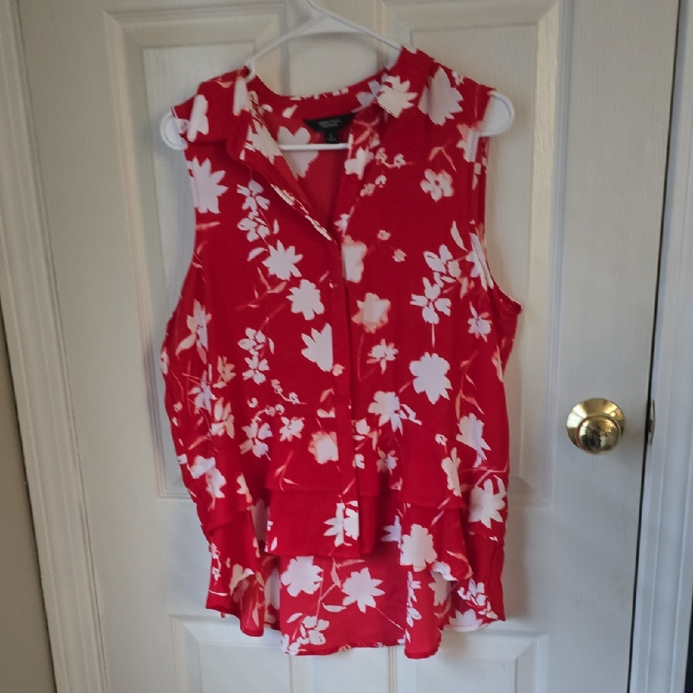 Simply Vera Vera Wang Sleeveless Red Blouse with White Floral Print
